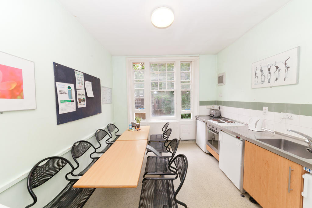 Evelyn Gardens Hostel Londen Buitenkant foto