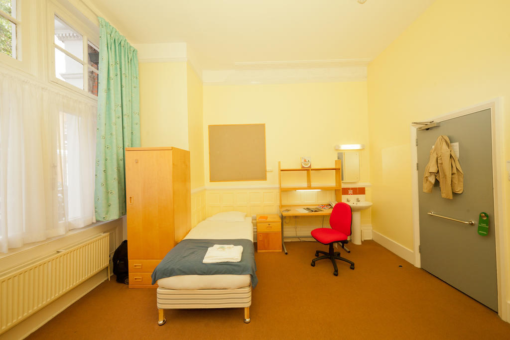 Evelyn Gardens Hostel Londen Kamer foto