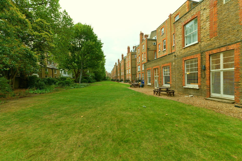 Evelyn Gardens Hostel Londen Buitenkant foto