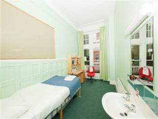 Evelyn Gardens Hostel Londen Buitenkant foto